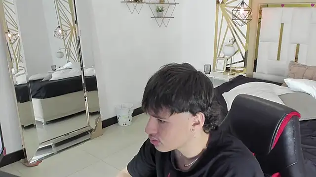 SEXYBOY VC online show from 10/20/25, 01:11