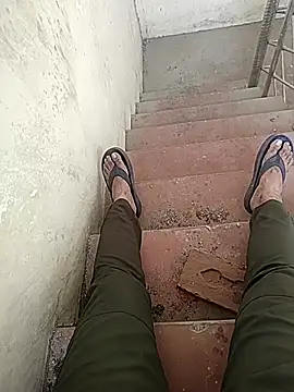 monty935 online show from 12/14/25, 08:42