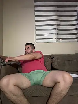 raulgzz4 online show from 06/02/26, 04:34