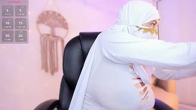 salma isawwii online show from 12/17/25, 02:55