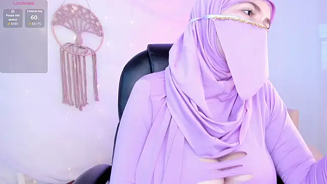 salma isawwii online show from 10/21/25, 02:05