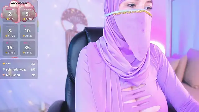 Snapshot of salma_isawwii chatting on 10/12/25, 02:29 salma isawwii online show from 10/12/25, 02:29