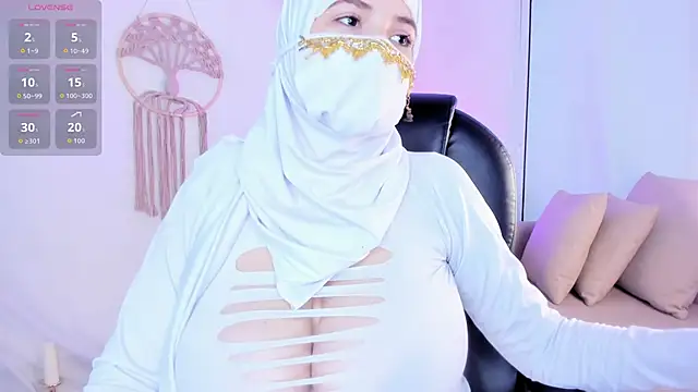 salma isawwii online show from 10/24/25, 01:43