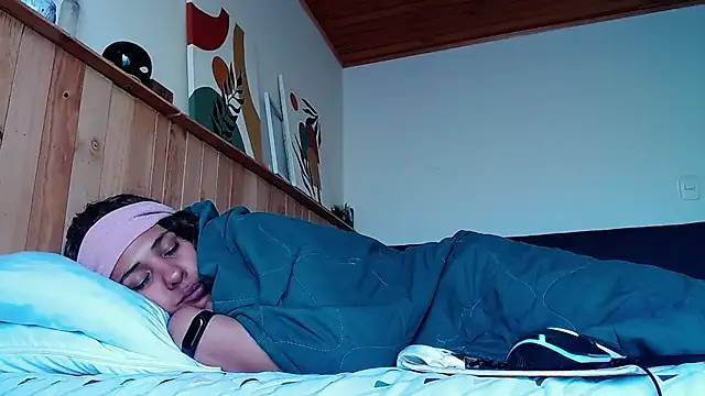 IVONNE COLLINS33 online show from 11/08/25, 09:18