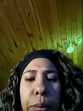 IVONNE COLLINS33 online show from 02/19/26, 12:07