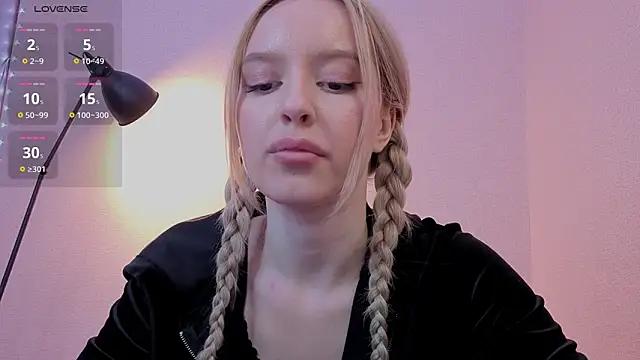 PickmeBabby online show from 10/22/25, 09:03