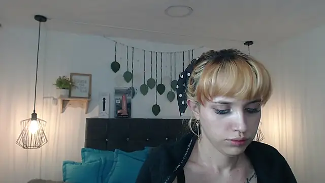 zohet kriss online show from 12/21/25, 10:39