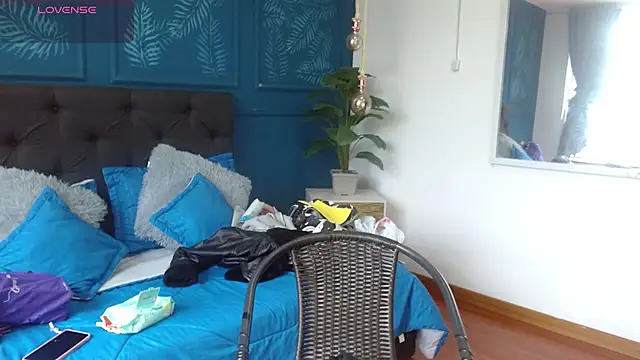 zohet kriss online show from 04/01/26, 03:53