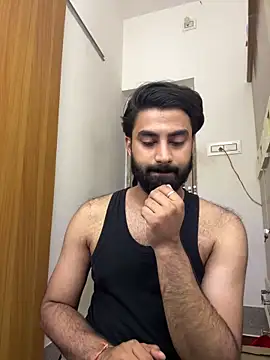 Snapshot of hottestboy03 chatting on 10/25/25, 05:28 hottestboy03 online show from 10/25/25, 05:28