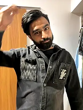 hottestboy03 online show from 11/09/25, 12:09