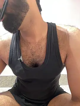 Snapshot of hottestboy03 chatting on 09/21/25, 07:46 hottestboy03 online show from 09/21/25, 07:46