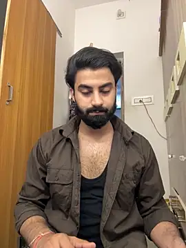 Snapshot of hottestboy03 chatting on 10/27/25, 05:52 hottestboy03 online show from 10/27/25, 05:52