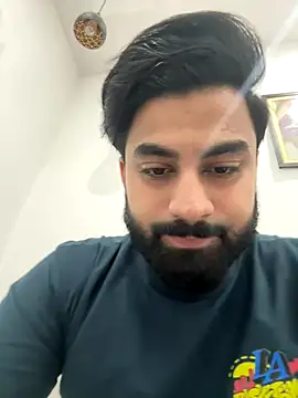 hottestboy03 online show from 12/14/25, 07:36