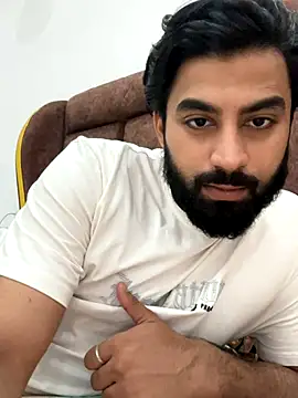 Snapshot of hottestboy03 chatting on 10/15/25, 08:22 hottestboy03 online show from 10/15/25, 08:22