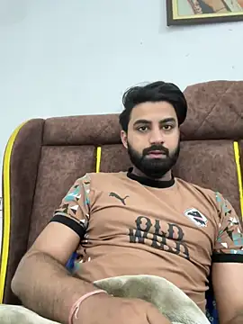 hottestboy03 online show from 01/08/26, 04:51