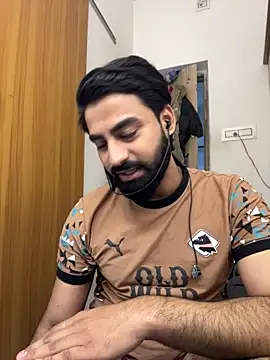 Snapshot of hottestboy03 chatting on 10/13/25, 04:58 hottestboy03 online show from 10/13/25, 04:58