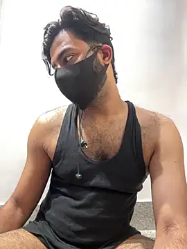 Snapshot of hottestboy03 chatting on 09/13/25, 05:29 hottestboy03 online show from 09/13/25, 05:29