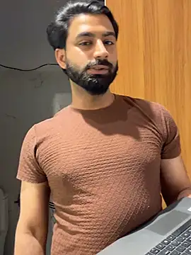 hottestboy03 online show from 02/19/26, 08:55