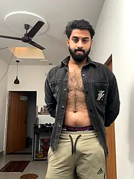 hottestboy03 online show from 12/17/25, 08:08