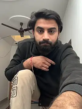 hottestboy03 online show from 11/26/25, 05:40