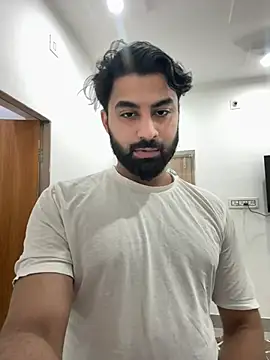 hottestboy03 online show from 07/07/26, 07:34
