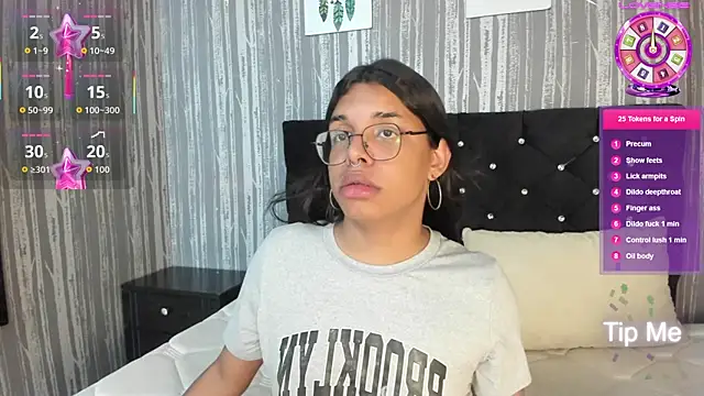 Snapshot of Hailey_johnsonn chatting on 09/13/25, 10:48 Hailey johnsonn online show from 09/13/25, 10:48