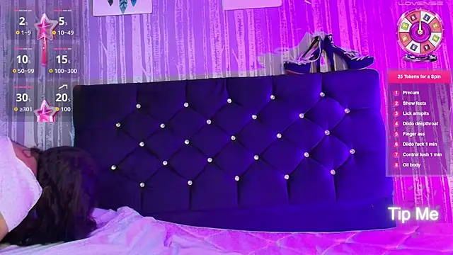 Snapshot of Hailey_johnsonn chatting on 09/27/25, 01:39 Hailey johnsonn online show from 09/27/25, 01:39