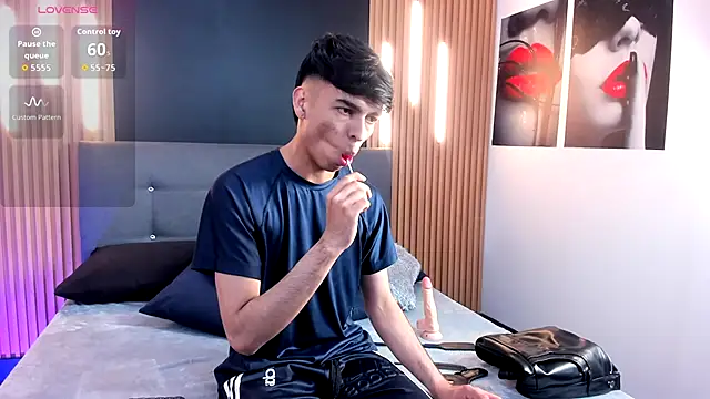 Snapshot of OnlyJos chatting on 10/29/25, 07:46 OnlyJos online show from 10/29/25, 07:46