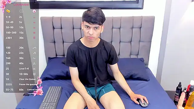 Snapshot of OnlyJos chatting on 10/01/25, 08:46 OnlyJos online show from 10/01/25, 08:46