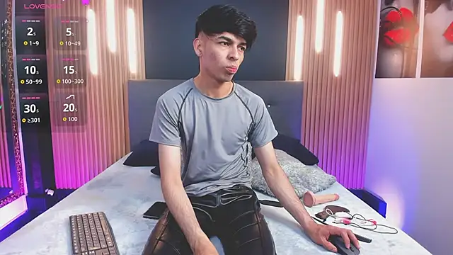 Snapshot of OnlyJos chatting on 12/16/25, 06:12 OnlyJos online show from 12/16/25, 06:12