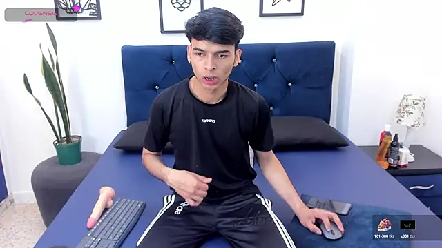 Snapshot of OnlyJos chatting on 09/11/25, 08:31 OnlyJos online show from 09/11/25, 08:31