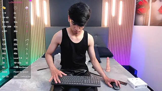 Snapshot of OnlyJos chatting on 11/17/25, 07:51 OnlyJos online show from 11/17/25, 07:51