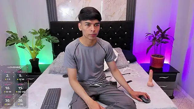 Snapshot of OnlyJos chatting on 10/18/25, 08:00 OnlyJos online show from 10/18/25, 08:00