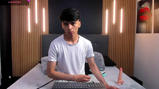 Snapshot of OnlyJos chatting on 10/13/25, 06:20 OnlyJos online show from 10/13/25, 06:20