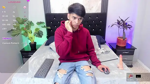 Snapshot of OnlyJos chatting on 10/25/25, 07:58 OnlyJos online show from 10/25/25, 07:58