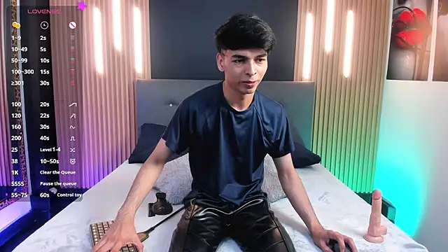 Snapshot of OnlyJos chatting on 11/21/25, 08:19 OnlyJos online show from 11/21/25, 08:19