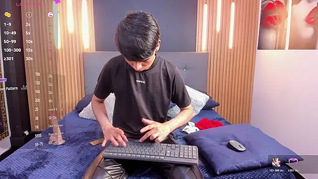 Snapshot of OnlyJos chatting on 10/23/25, 07:12 OnlyJos online show from 10/23/25, 07:12