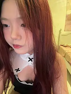 Snapshot of mimi9420 chatting on 10/15/25, 02:25 mimi9420 online show from 10/15/25, 02:25