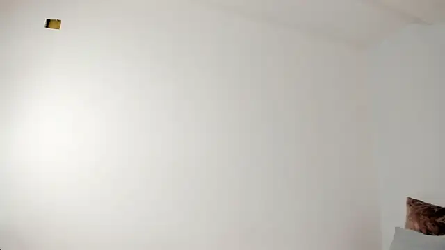 Snapshot of scarlett_buunny chatting on 09/17/25, 10:34 scarlett buunny online show from 09/17/25, 10:34