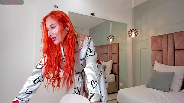 saray marquez online show from 12/04/25, 11:53