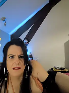 Sosso19squirt online show from 11/10/25, 10:59