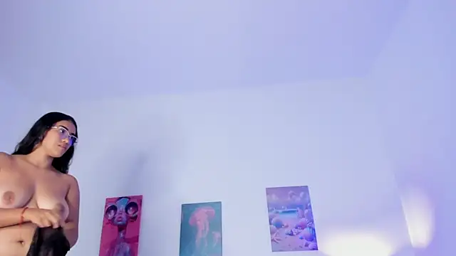 Snapshot of tyra_bankss_ chatting on 10/29/25, 03:05 tyra bankss online show from 10/29/25, 03:05