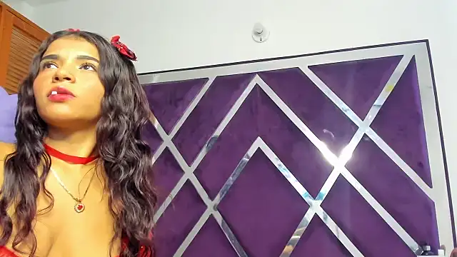 noa roseasm online show from 11/07/25, 09:19