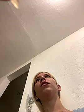 Bruna551 online show from 12/15/25, 09:09