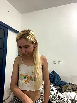 Bruna551 online show from 12/17/25, 04:01