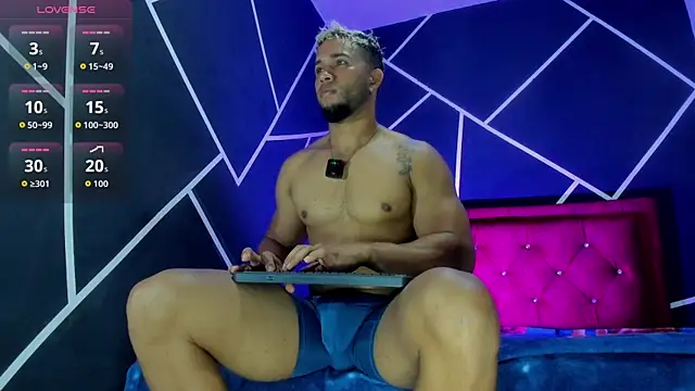 Snapshot of Massimo_Cruz chatting on 12/04/25, 12:26 Massimo Cruz online show from 12/04/25, 12:26