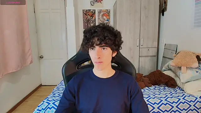 Nude Boy18 online show from 04/07/26, 03:30