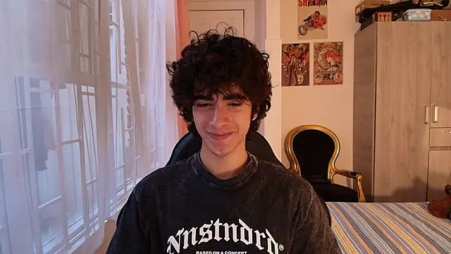 Nude Boy18 online show from 11/01/25, 10:14