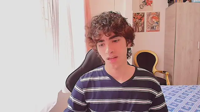 Nude Boy18 online show from 10/28/25, 05:34