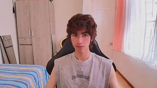 Nude Boy18 online show from 09/21/25, 08:14